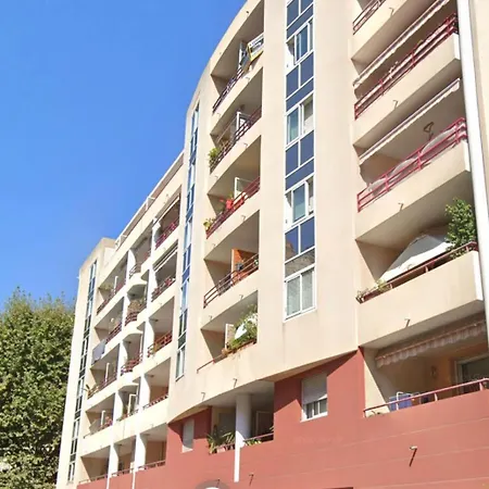 Sunny With Terrace *