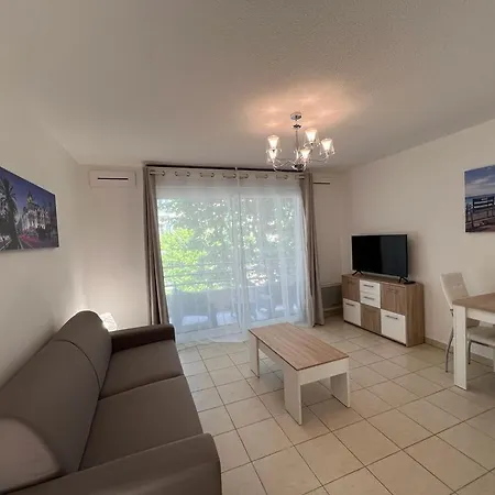 Sunny With Terrace *