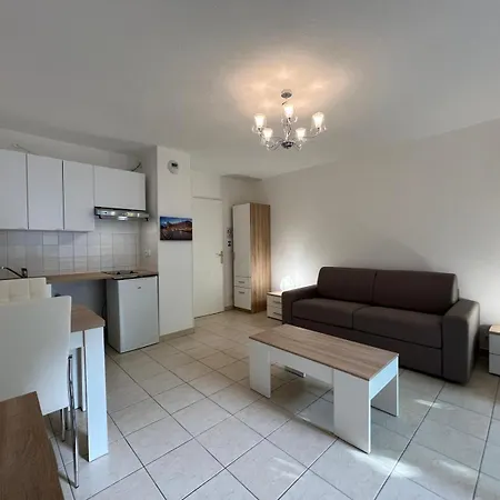 Sunny With Terrace *